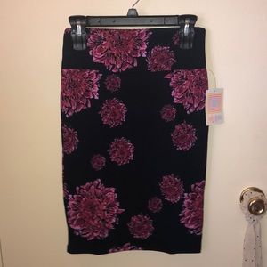 Lularoe flower Cassie